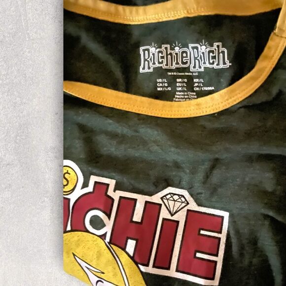 Classic Media Richie Rich | EUC Women’s Richie Rich Graphic Tee Size Large - Picture 8 of 8